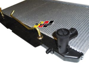 RADIADOR TOYOTA RAV4 04-05 L4 2.4L AUTOMATICO ALUMINIO PLASTICO