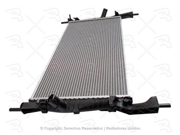 RADIADOR FORD TRANSIT 07-13 L4 2.2L MANUAL ESTANDAR ALUMINIO PLASTICO  SIN AIRE ACONDICIONADO   26 1/2"X14 1/8X26MM - Imagen 4