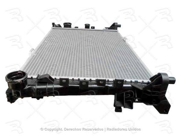 RADIADOR M BENZ C63 12-15 6.3L/CLS63 12-14 5.5/E63 10-15/SL63 13-18/SLK55 12-15 V8 5.5L/SL65 13-18 V12 6.0L - Imagen 4