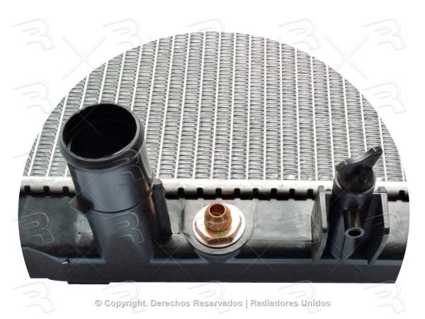 RADIADOR TOYOTA HILUX 16-20 L4 2.7L MANUAL ESTANDAR ALUMINIO PLASTICO - Imagen 4